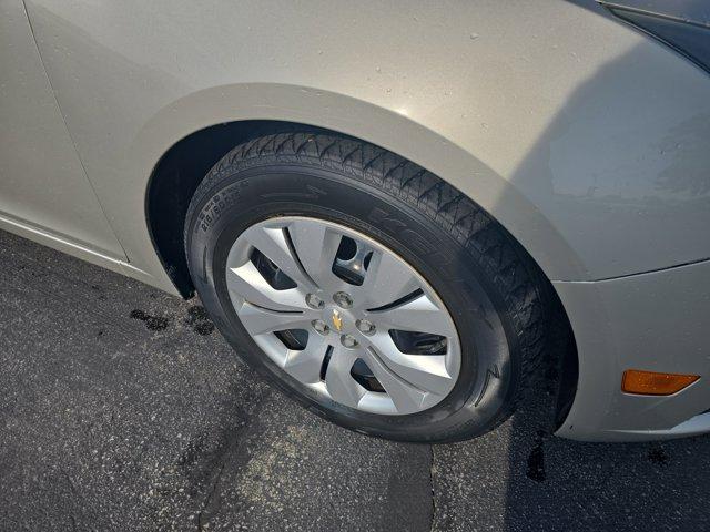 used 2013 Chevrolet Cruze car, priced at $7,499