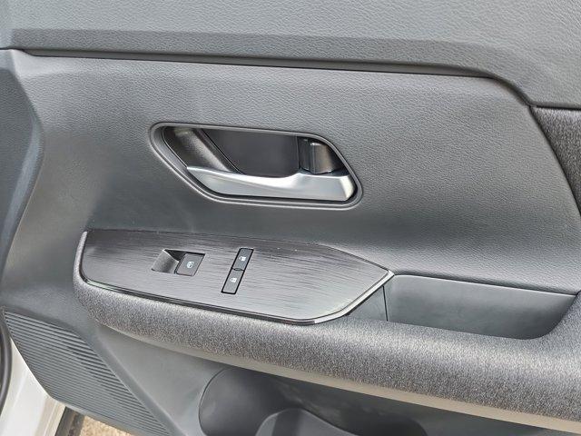 new 2025 Nissan Kicks car, priced at $25,559