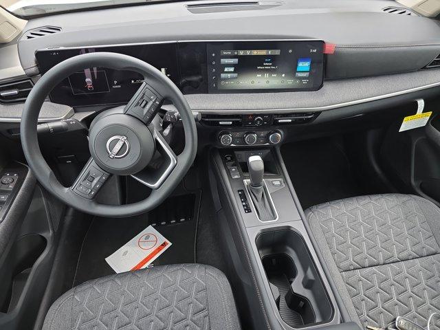 new 2025 Nissan Kicks car, priced at $25,559