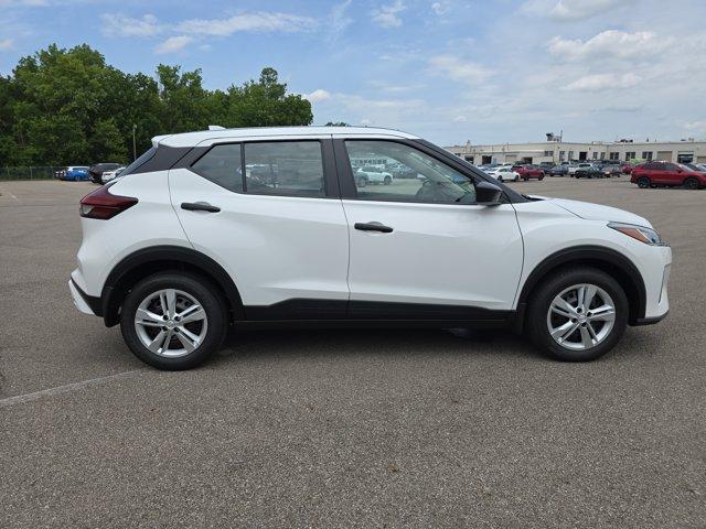 new 2025 Nissan Kicks Play car, priced at $22,857