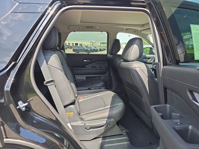 new 2025 Nissan Pathfinder car, priced at $45,630