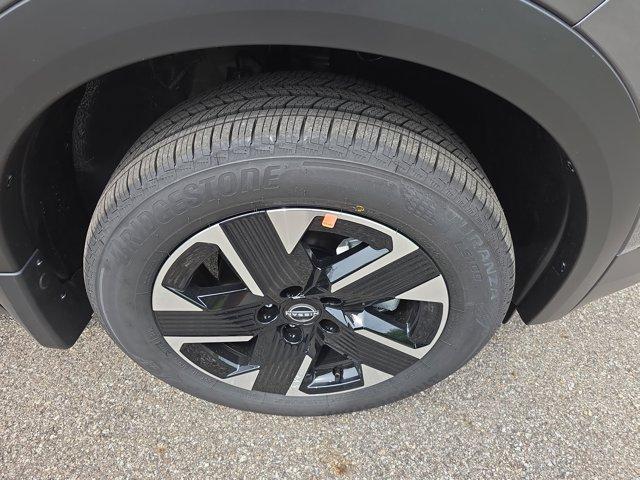 new 2025 Nissan Kicks car, priced at $25,896