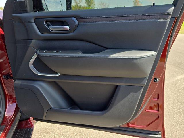 new 2025 Nissan Armada car, priced at $84,118