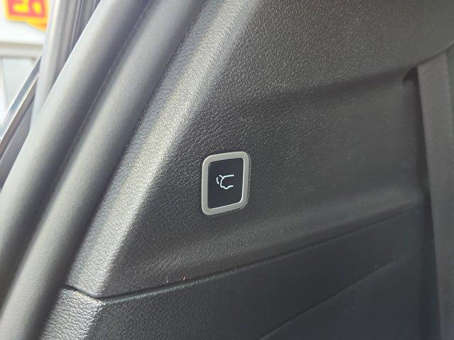 used 2020 Chrysler Pacifica car, priced at $17,900