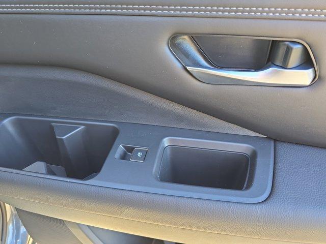 new 2025 Nissan Pathfinder car, priced at $44,388