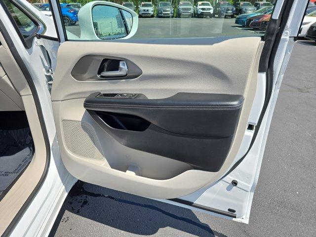 used 2021 Chrysler Pacifica car, priced at $22,900