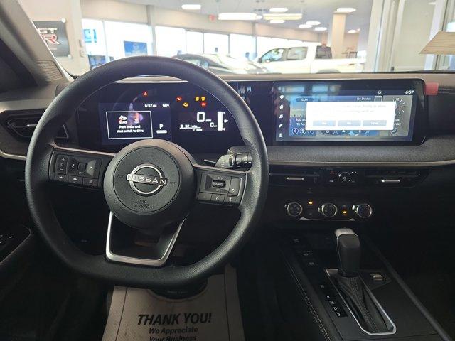 new 2025 Nissan Kicks car, priced at $24,650