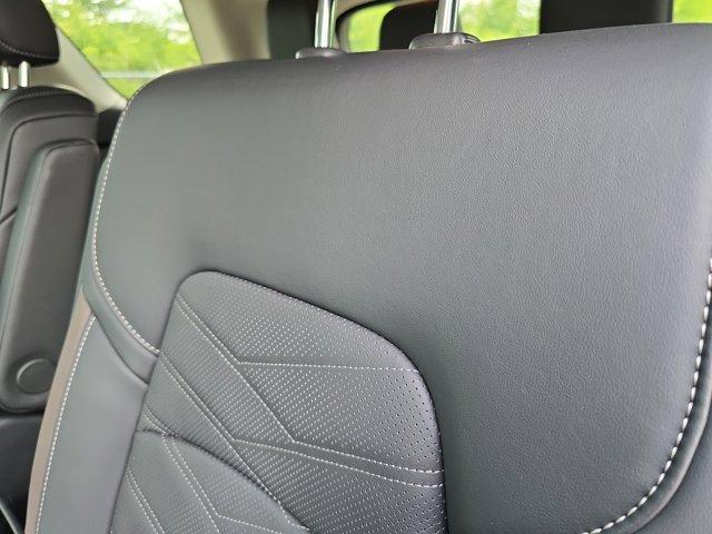 new 2025 Nissan Pathfinder car, priced at $48,553