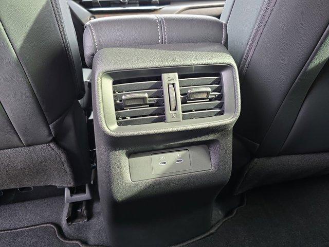 new 2025 Nissan Murano car, priced at $40,560