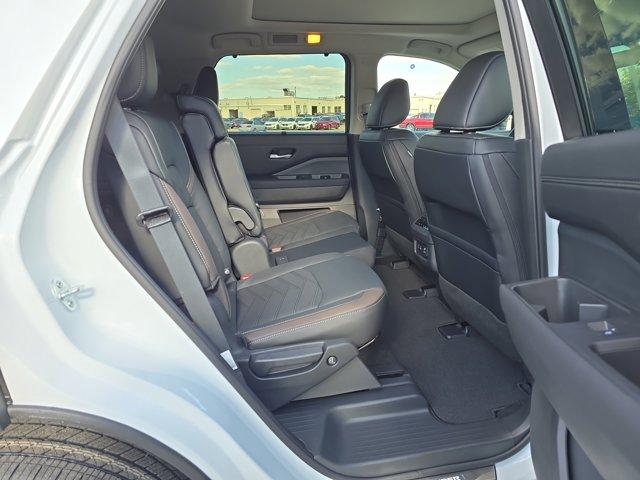new 2025 Nissan Pathfinder car, priced at $46,313