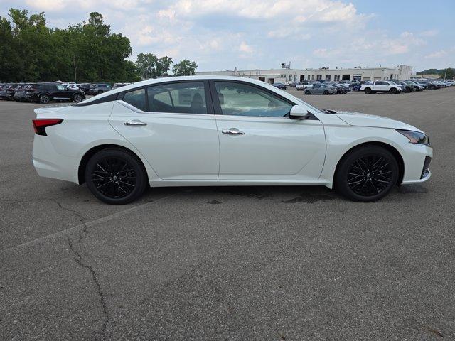 new 2025 Nissan Altima car, priced at $27,872