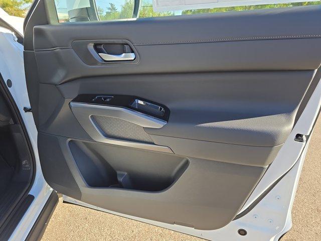 new 2025 Nissan Pathfinder car, priced at $39,169