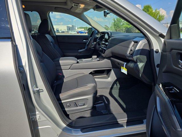 new 2025 Nissan Pathfinder car, priced at $45,630