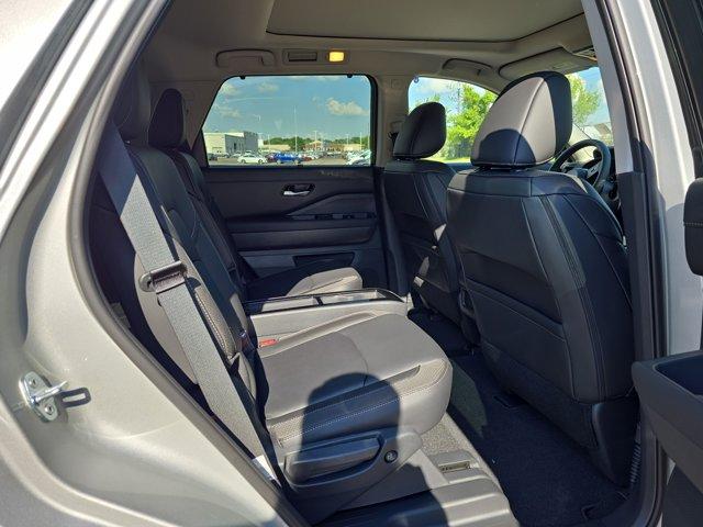 new 2025 Nissan Pathfinder car, priced at $45,630