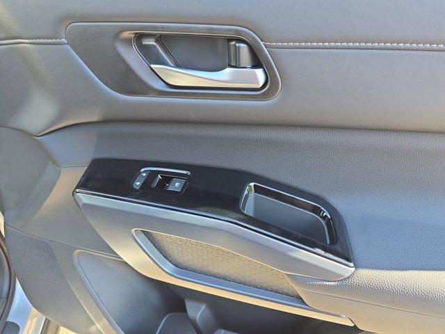 new 2025 Nissan Pathfinder car, priced at $45,630