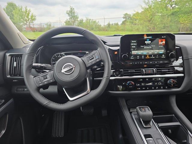 new 2025 Nissan Pathfinder car