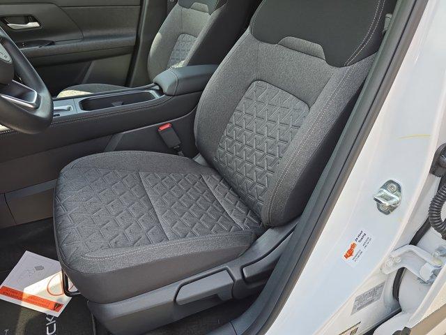 new 2025 Nissan Kicks car, priced at $24,994