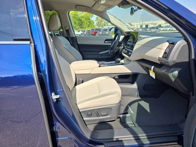 new 2025 Nissan Pathfinder car, priced at $38,749
