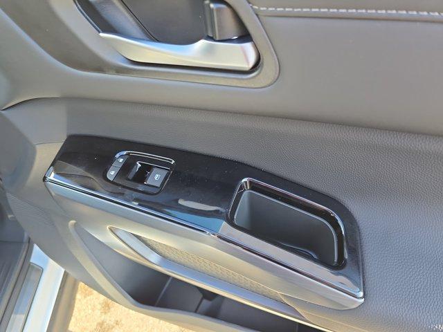 new 2025 Nissan Pathfinder car, priced at $39,848