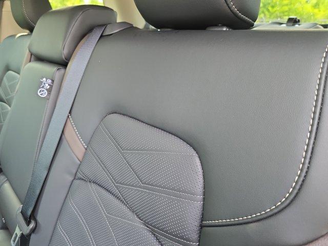 new 2025 Nissan Pathfinder car, priced at $49,238