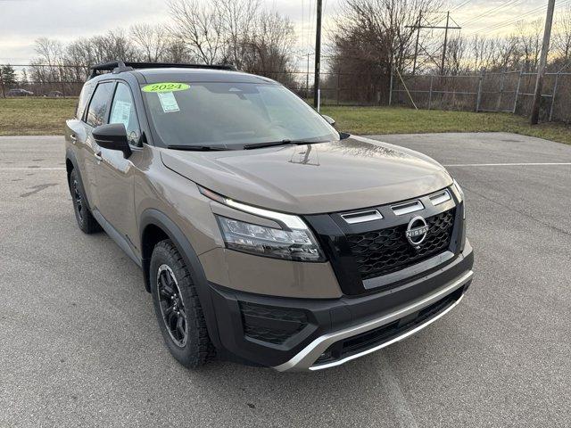 new 2024 Nissan Pathfinder car, priced at $40,214