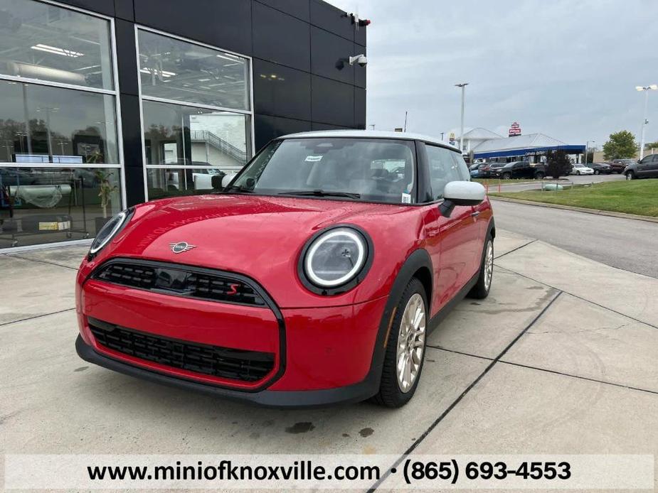 new 2025 MINI Hardtop car, priced at $35,905