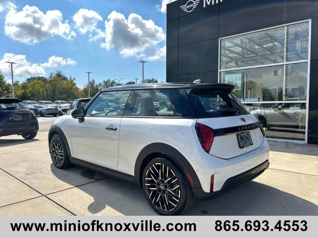 new 2025 MINI Hardtop car, priced at $39,110