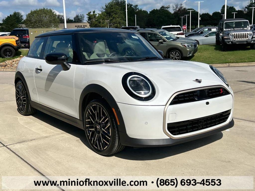 new 2025 MINI Hardtop car, priced at $39,110