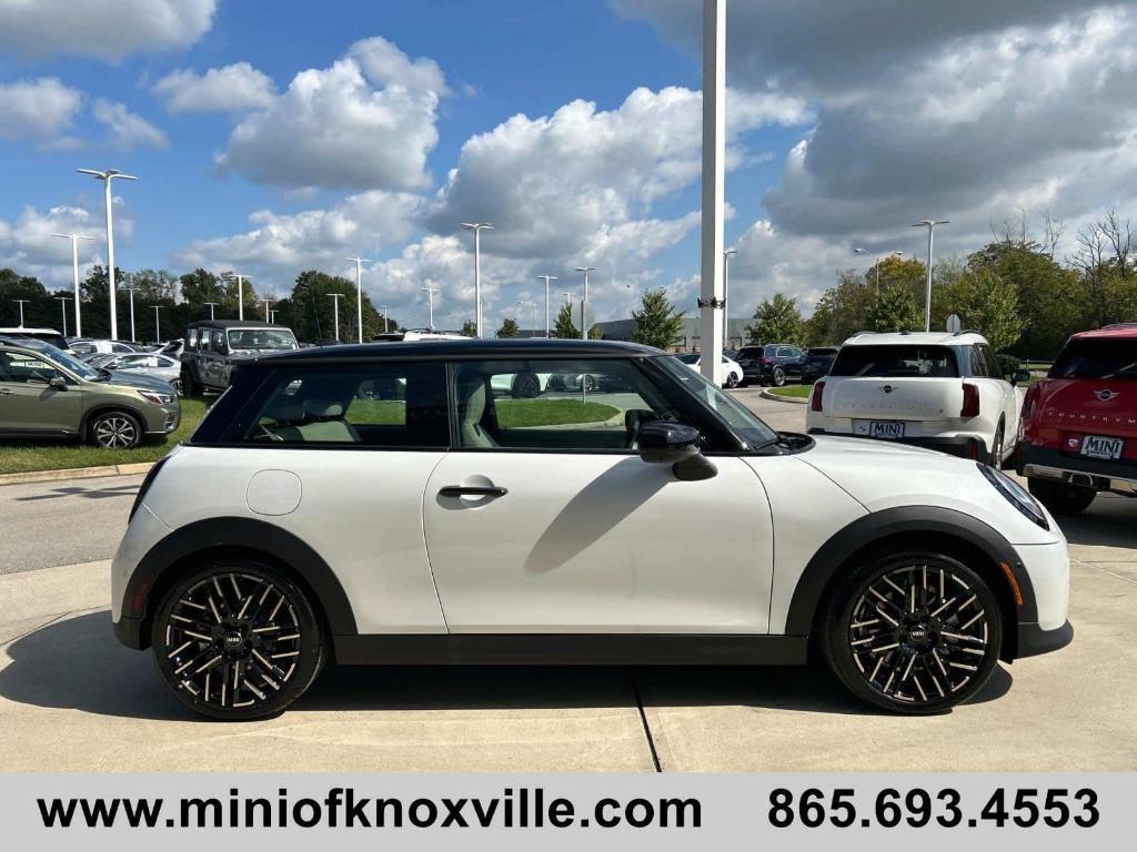 new 2025 MINI Hardtop car, priced at $39,110