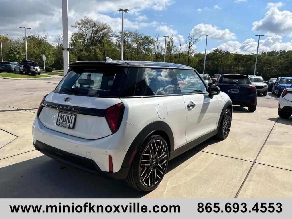 new 2025 MINI Hardtop car, priced at $39,110