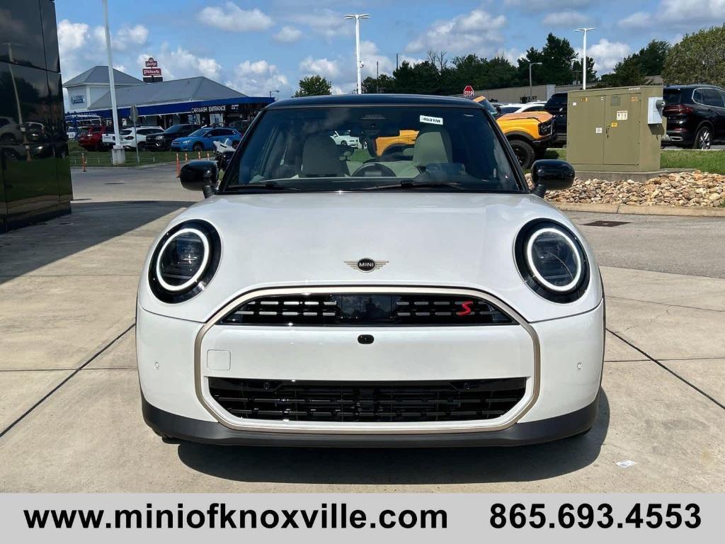 new 2025 MINI Hardtop car, priced at $39,110