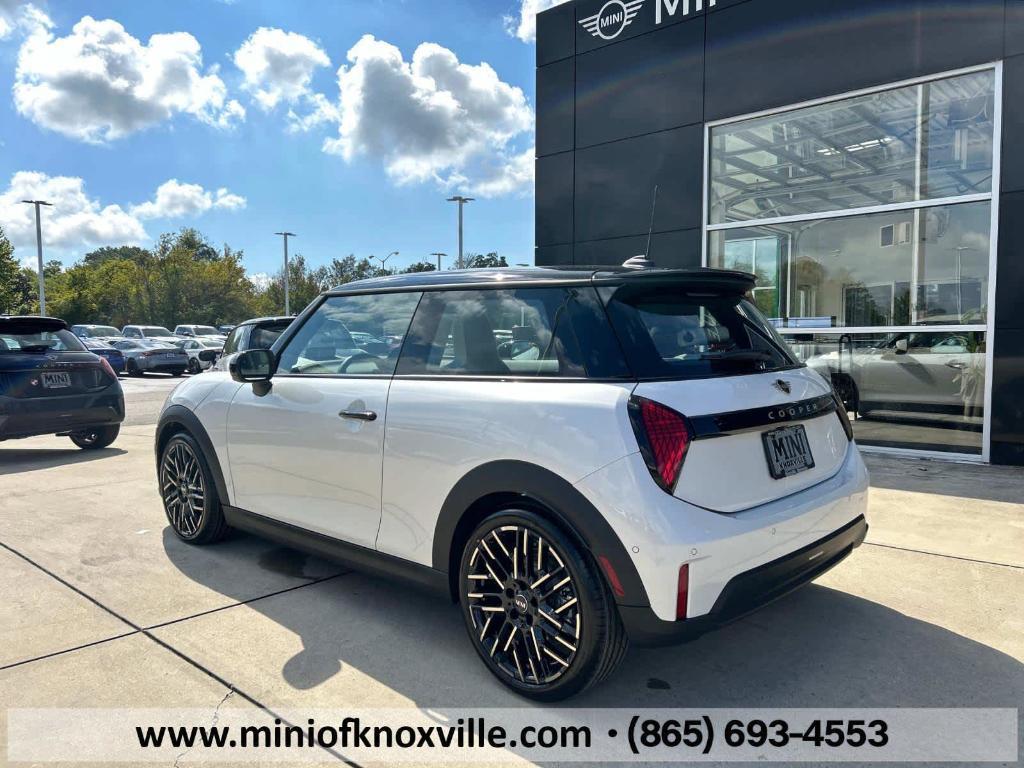 new 2025 MINI Hardtop car, priced at $39,110