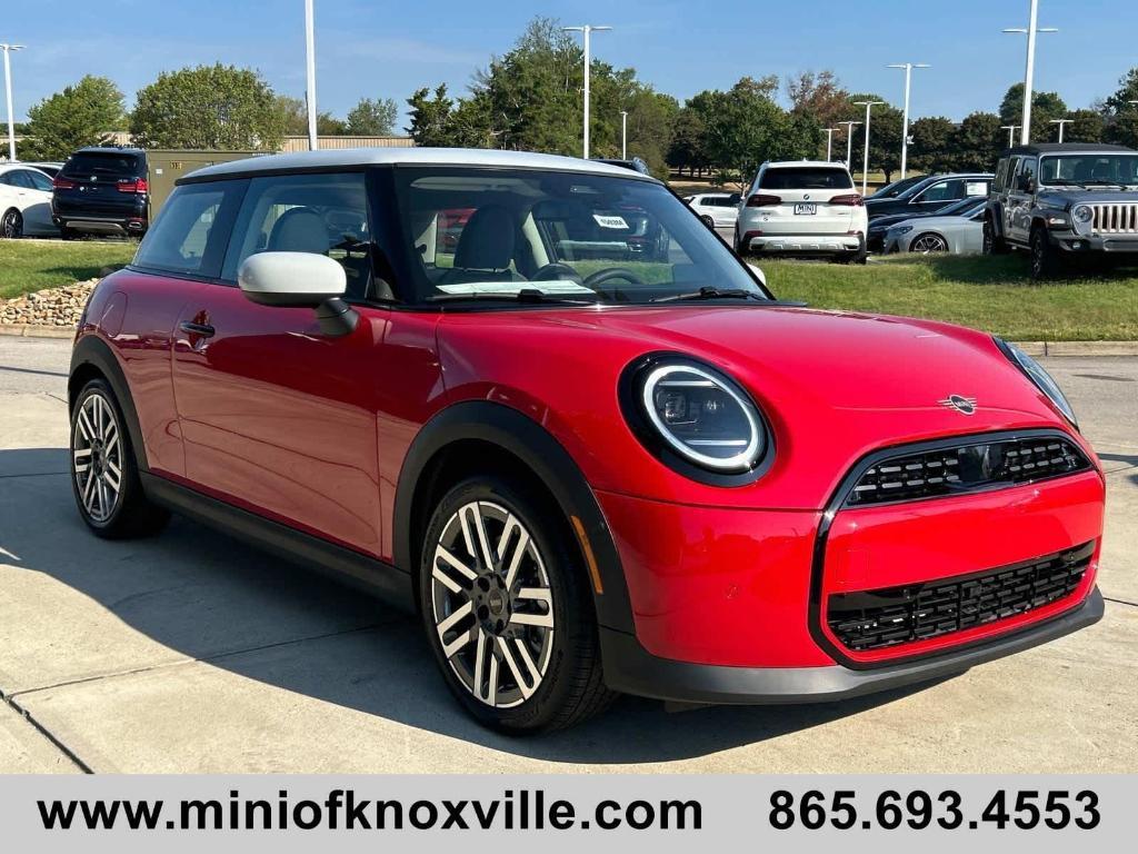 new 2025 MINI Hardtop car, priced at $32,345