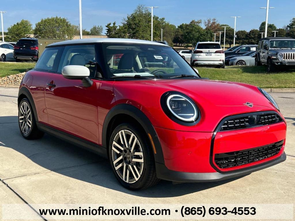 new 2025 MINI Hardtop car, priced at $32,345