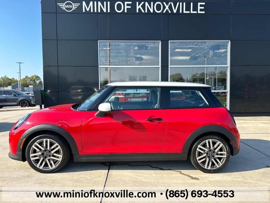 new 2025 MINI Hardtop car, priced at $32,345