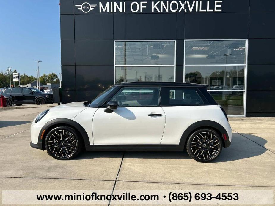 new 2025 MINI Hardtop car, priced at $35,845