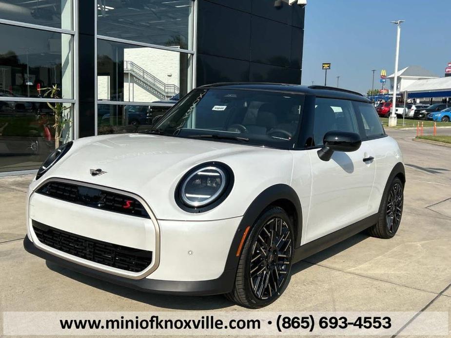 new 2025 MINI Hardtop car, priced at $35,845