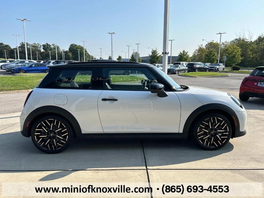 new 2025 MINI Hardtop car, priced at $35,845