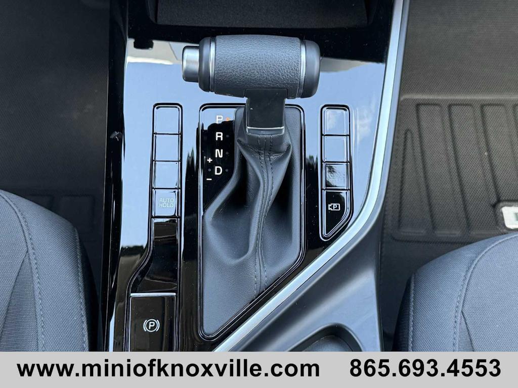 used 2025 Kia Niro car, priced at $26,712