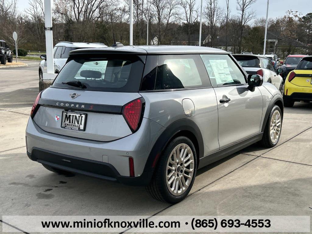 new 2025 MINI Hardtop car, priced at $37,345