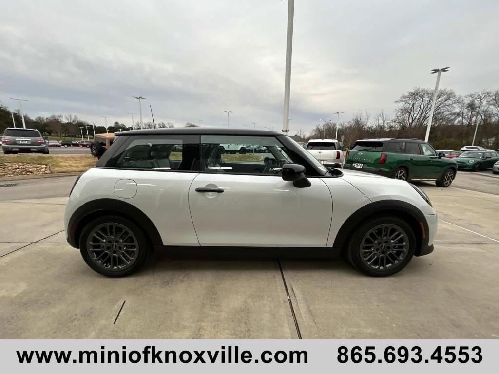 new 2025 MINI Hardtop car, priced at $37,295