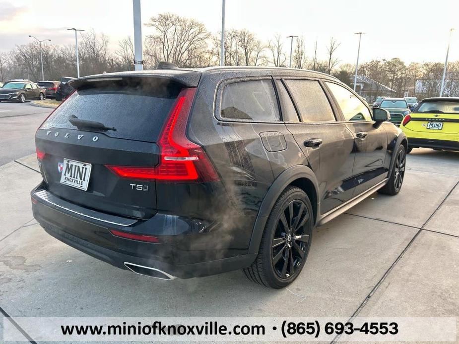 used 2021 Volvo V60 Cross Country car, priced at $30,901