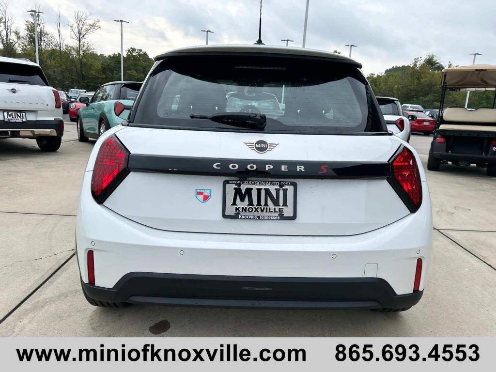 new 2025 MINI Hardtop car, priced at $39,380