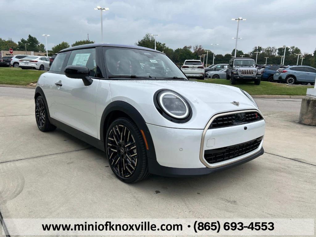 new 2025 MINI Hardtop car, priced at $39,380