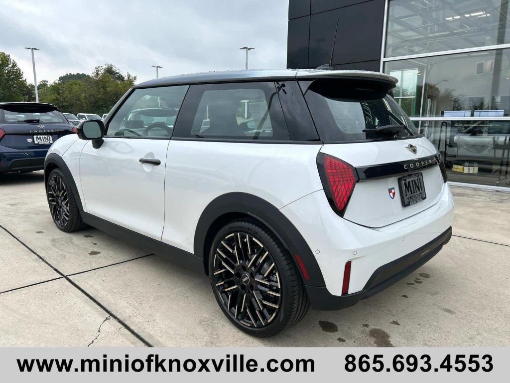 new 2025 MINI Hardtop car, priced at $39,380