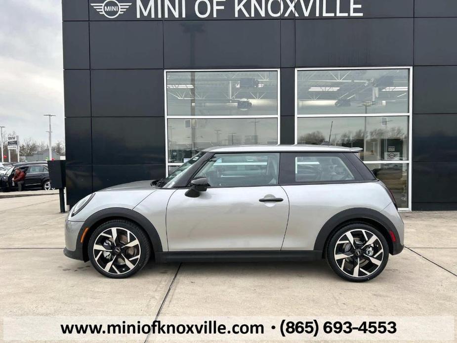 new 2025 MINI Hardtop car, priced at $37,380