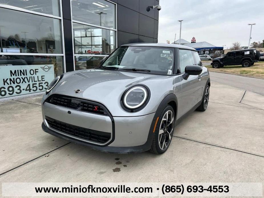 new 2025 MINI Hardtop car, priced at $37,380