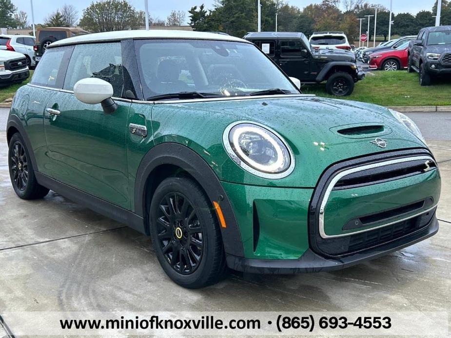 used 2022 MINI SE Hardtop car, priced at $23,901