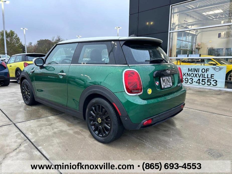 used 2022 MINI SE Hardtop car, priced at $23,901