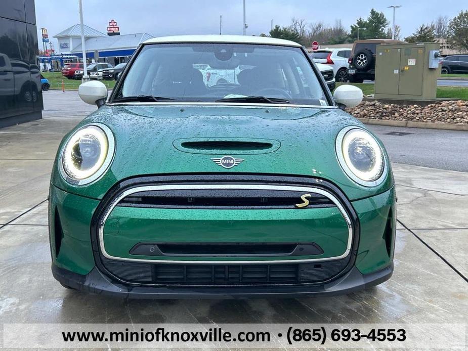 used 2022 MINI SE Hardtop car, priced at $23,901